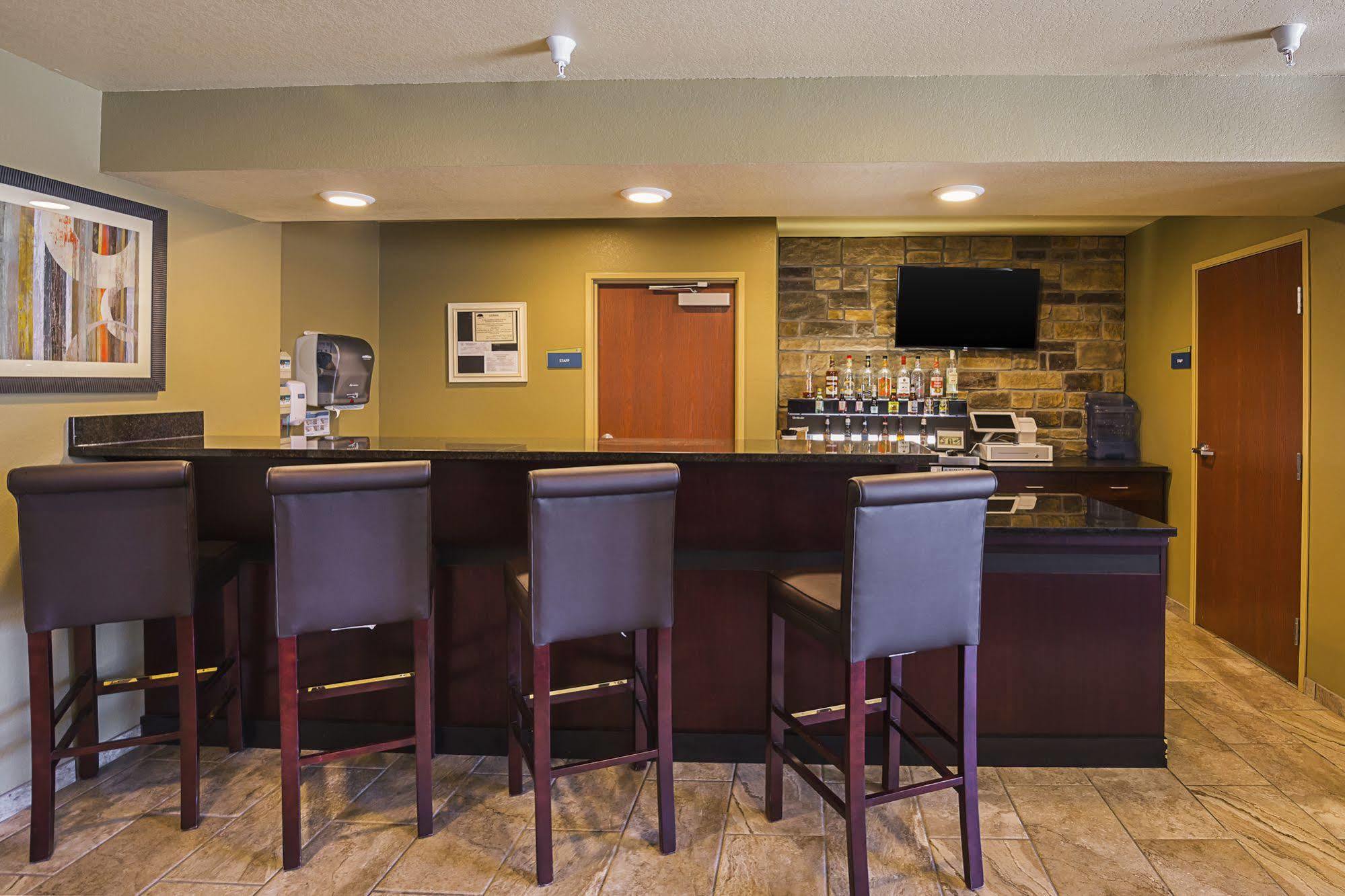 Cobblestone Inn & Suites - Lakin ภายนอก รูปภาพ