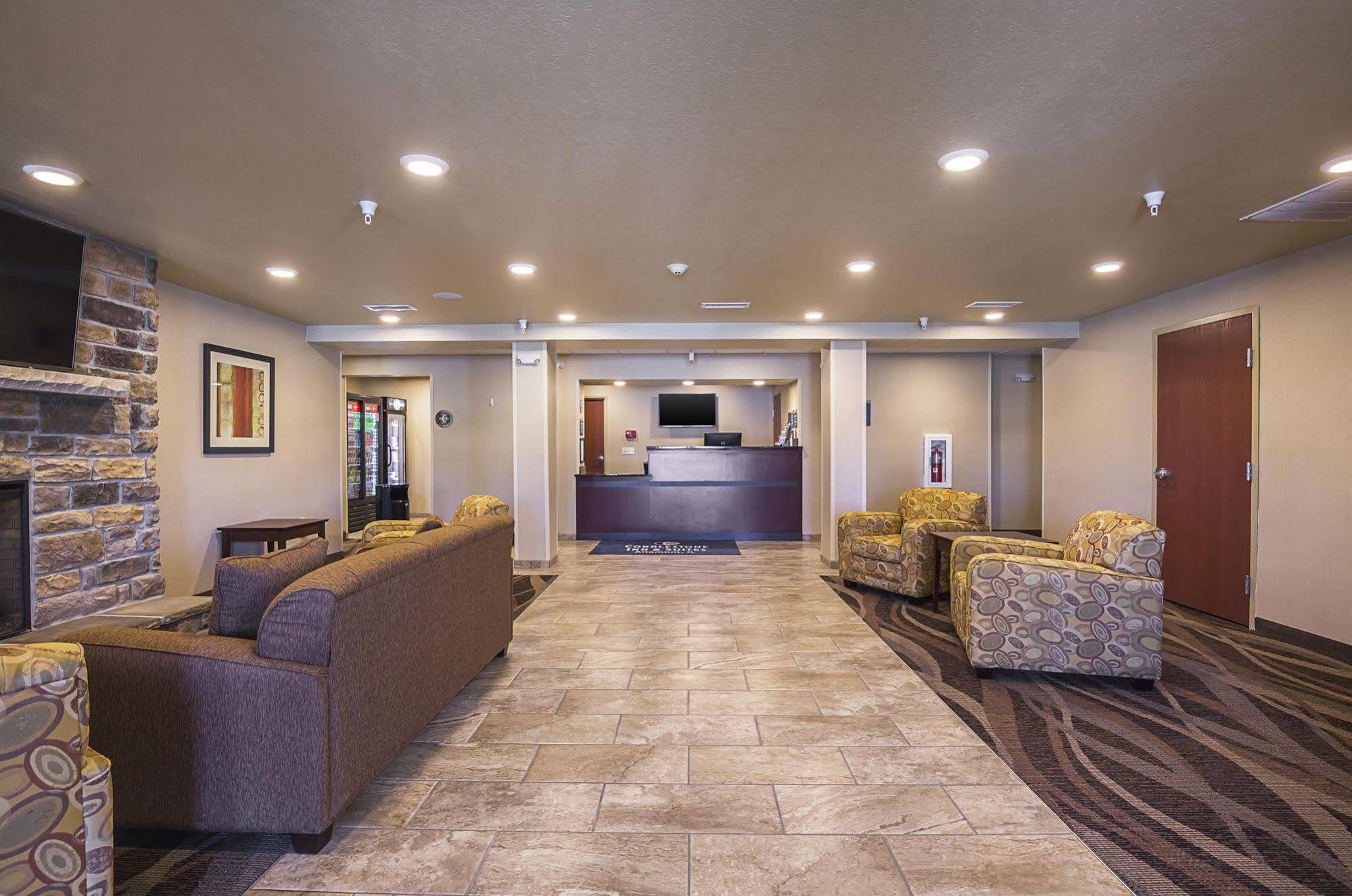 Cobblestone Inn & Suites - Lakin ภายนอก รูปภาพ