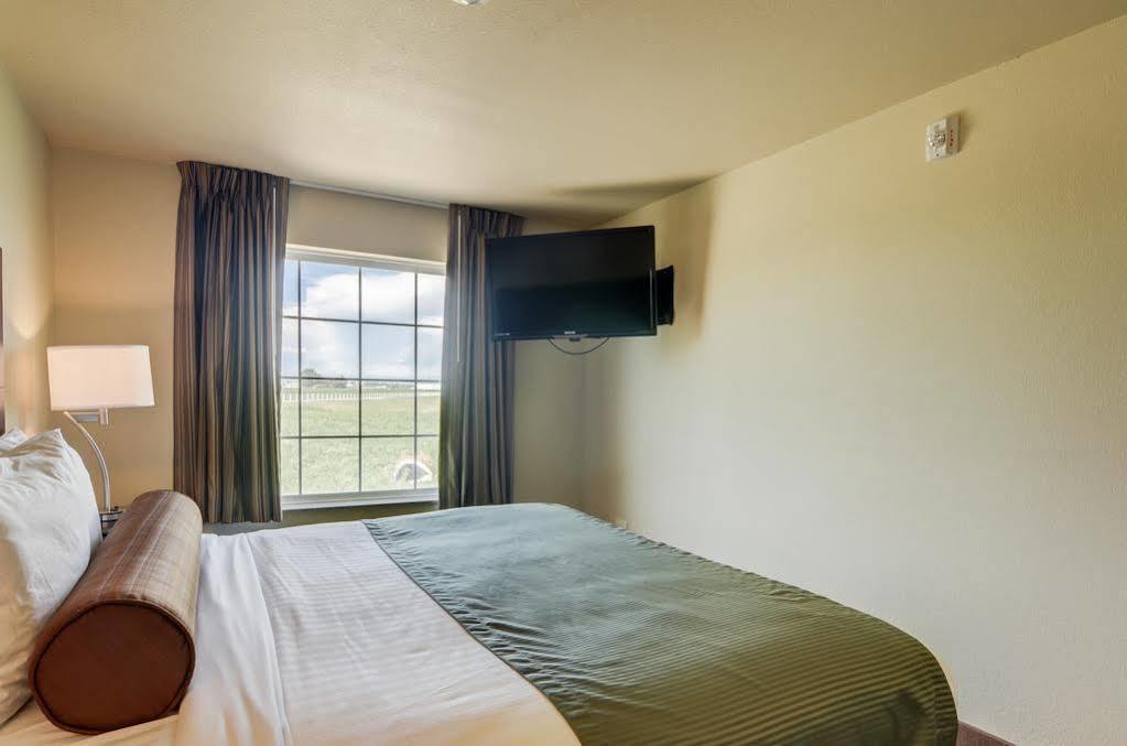 Cobblestone Inn & Suites - Lakin ภายนอก รูปภาพ