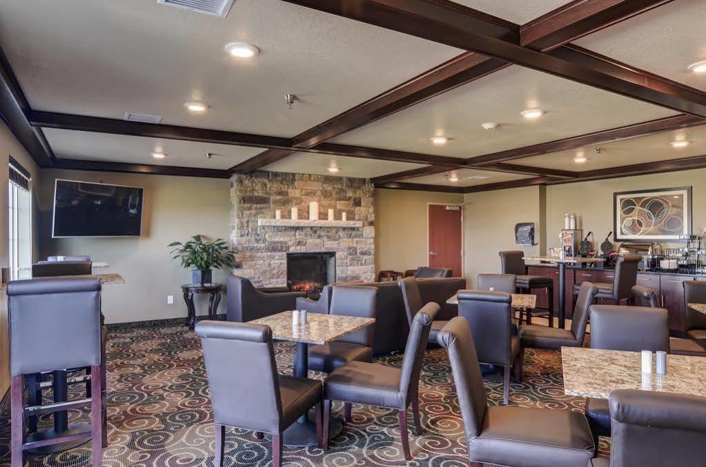 Cobblestone Inn & Suites - Lakin ภายนอก รูปภาพ