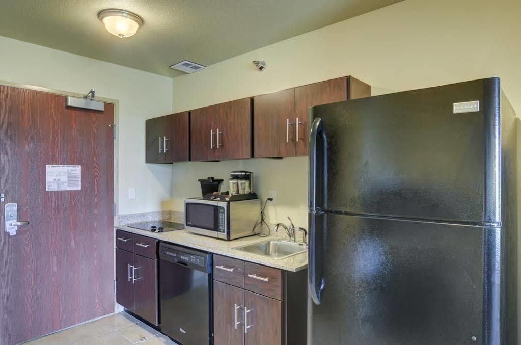 Cobblestone Inn & Suites - Lakin ภายนอก รูปภาพ
