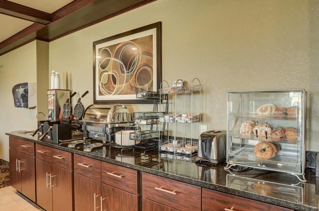 Cobblestone Inn & Suites - Lakin ภายนอก รูปภาพ