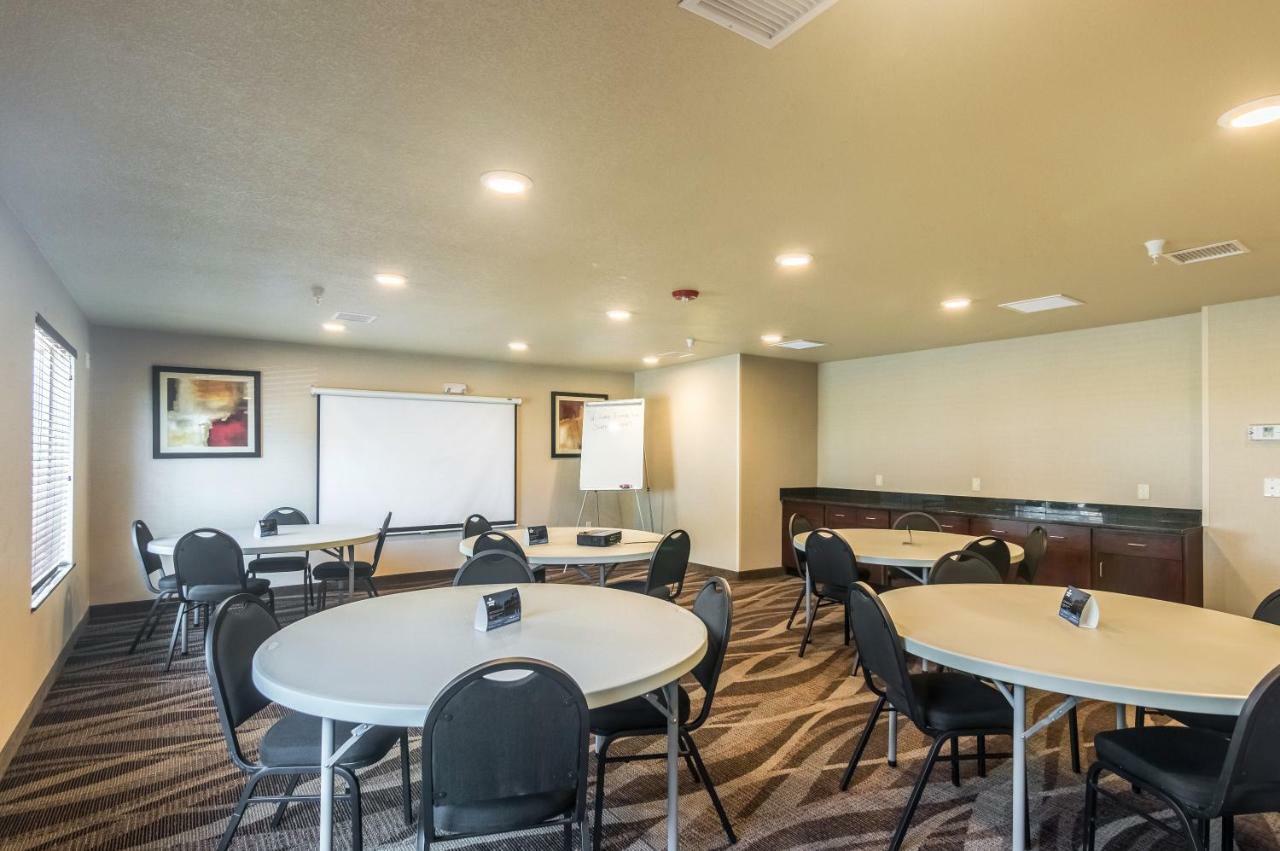 Cobblestone Inn & Suites - Lakin ภายนอก รูปภาพ