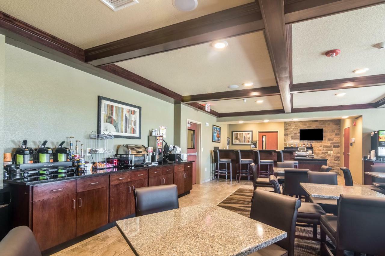 Cobblestone Inn & Suites - Lakin ภายนอก รูปภาพ