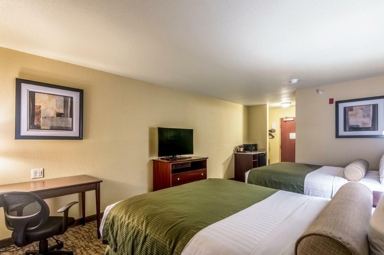 Cobblestone Inn & Suites - Lakin ภายนอก รูปภาพ